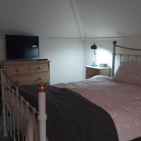 Homestay 풀 외부 사진