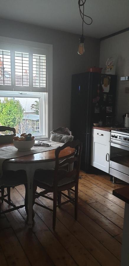 Homestay 풀 외부 사진